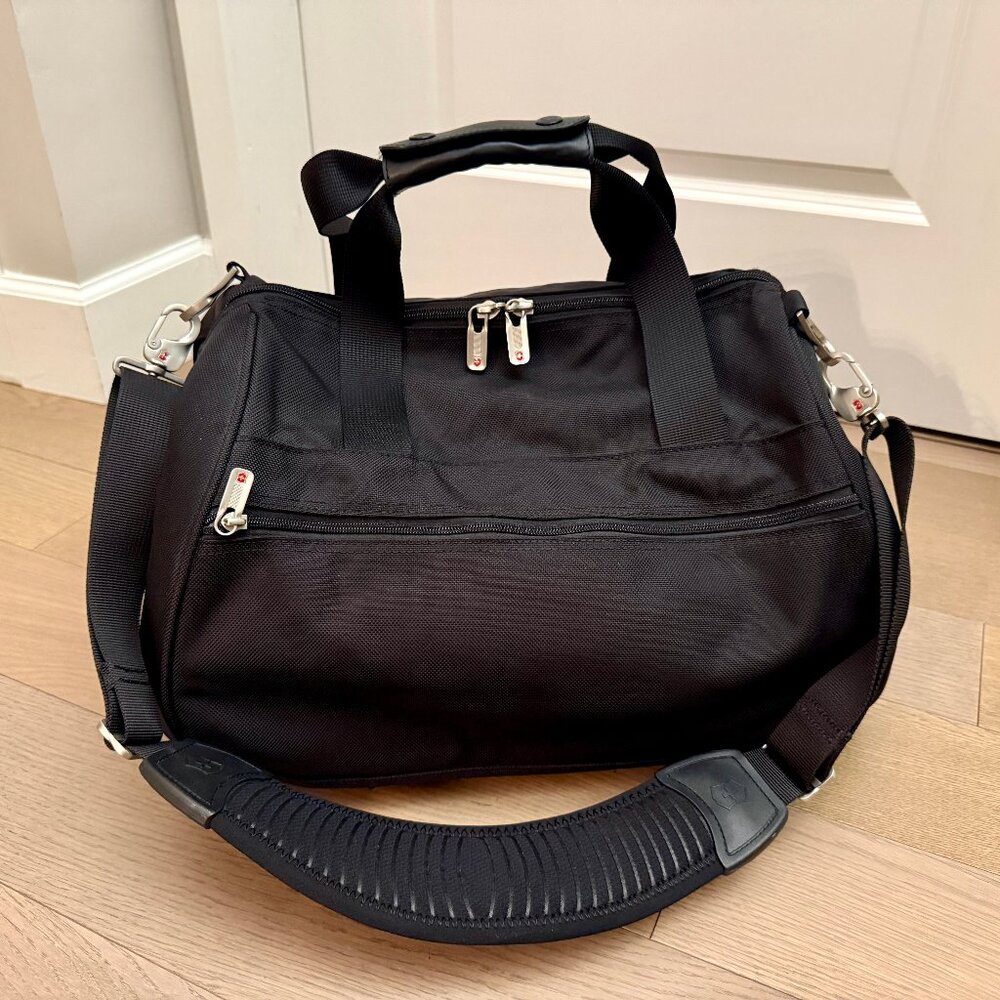 Victorinox Small Duffel Bag in Black
